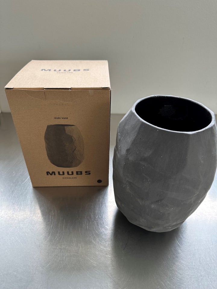 Kuri Vase, keramik, Muubs