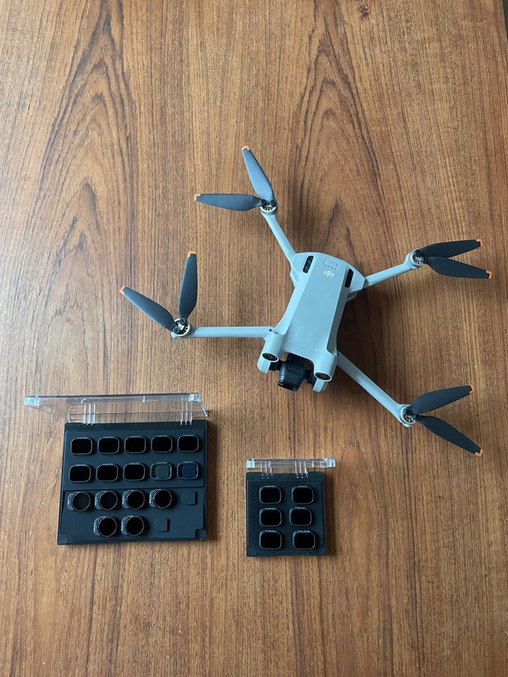 Drone, DJI Mini 3 pro + fly more kit(