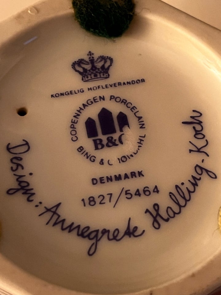 Porcelæn, Vase og to lysesteger,