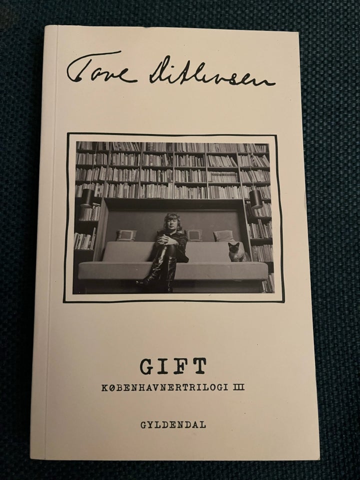 Gift, Tove Ditlevsen, genre: roman