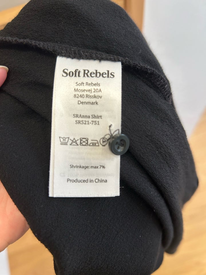 Skjorte, Soft Rebels, str. 38