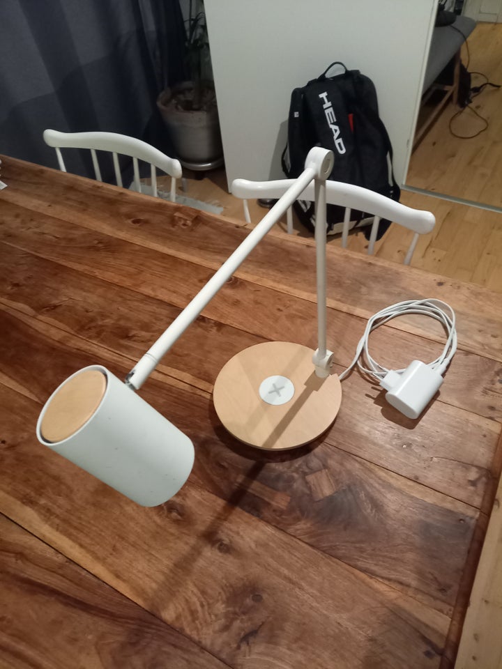 Skrivebordslampe, Ikea riggad