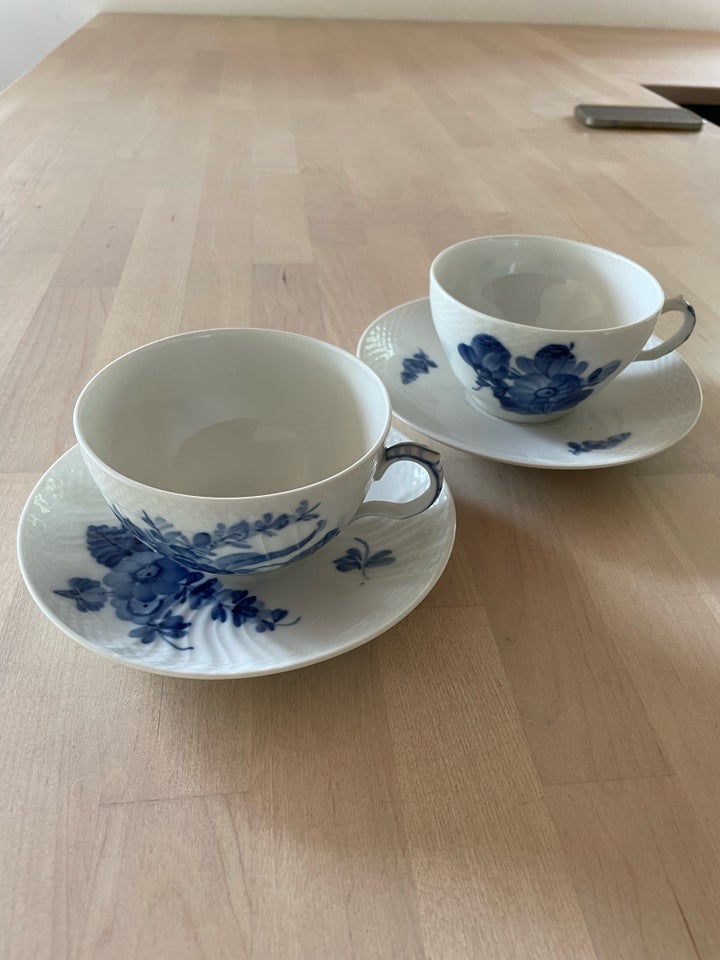 Porcelæn 2 store tekopper Royal