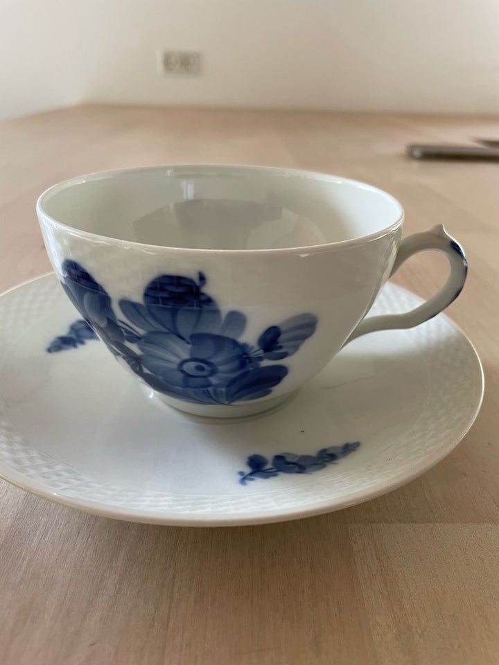 Porcelæn 2 store tekopper Royal