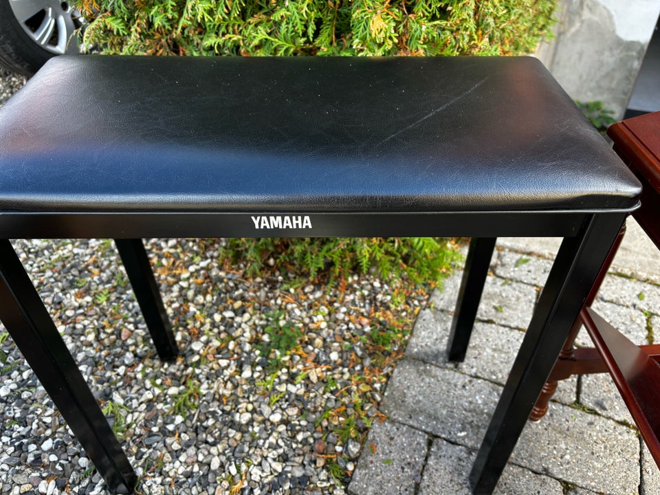 Klaverbænk, Yamaha