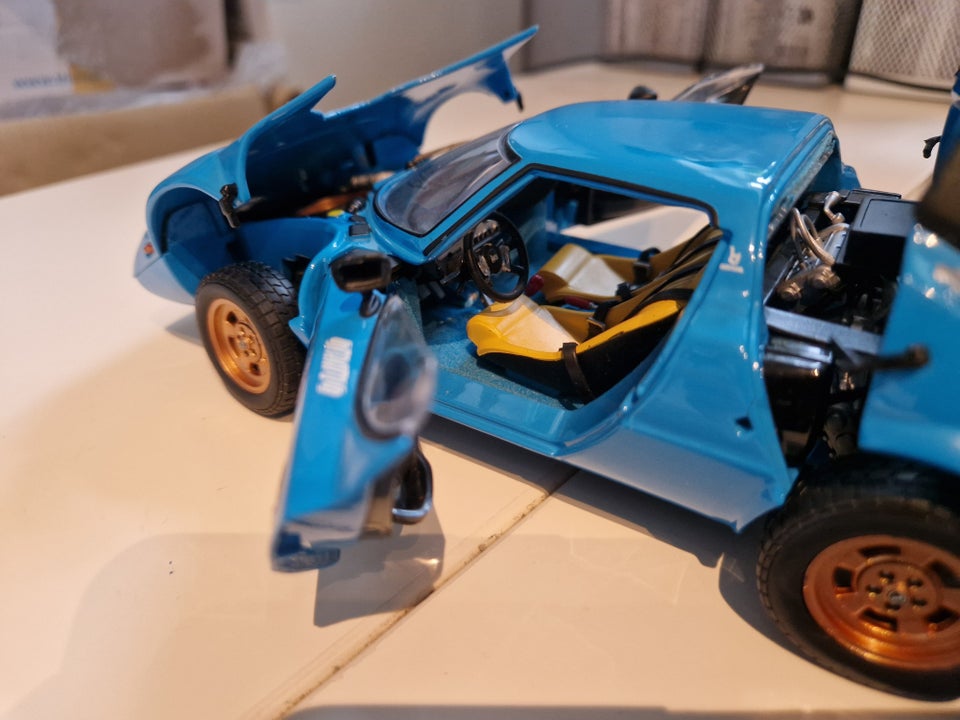 Modelbil, SunStar LANCIA STRATOS