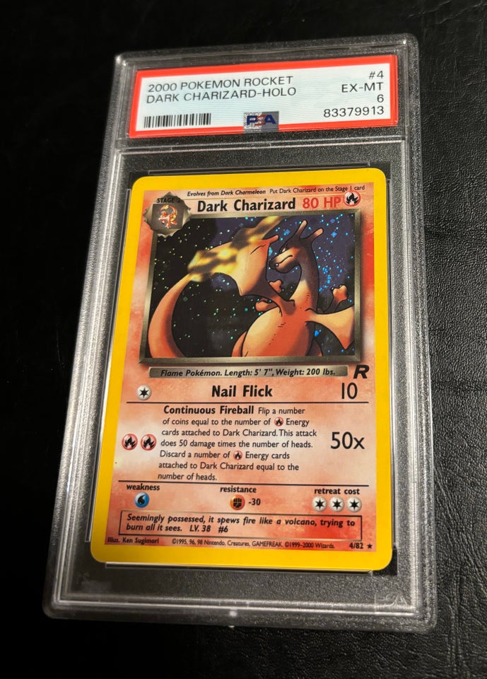 Samlekort Dark Charizard Holo PSA