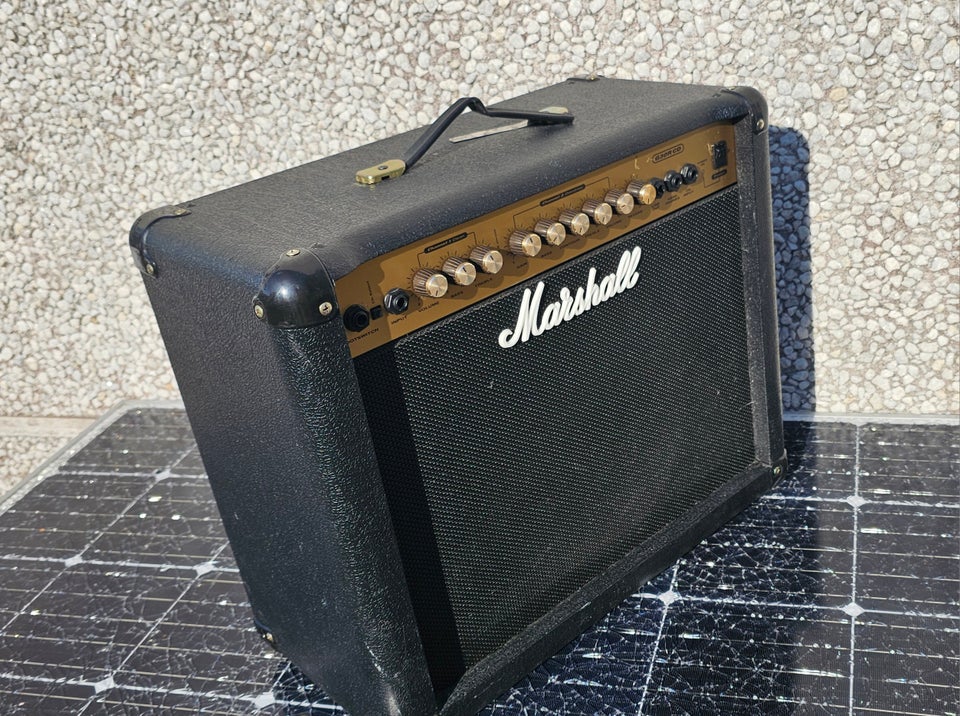 Guitaramplifier, Marschall F30R