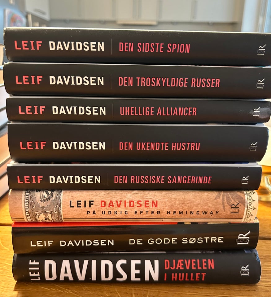 8 Leif Davidsen bøger , Leif