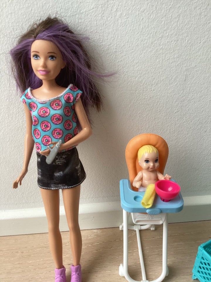 Barbie, Babysitter Skipper