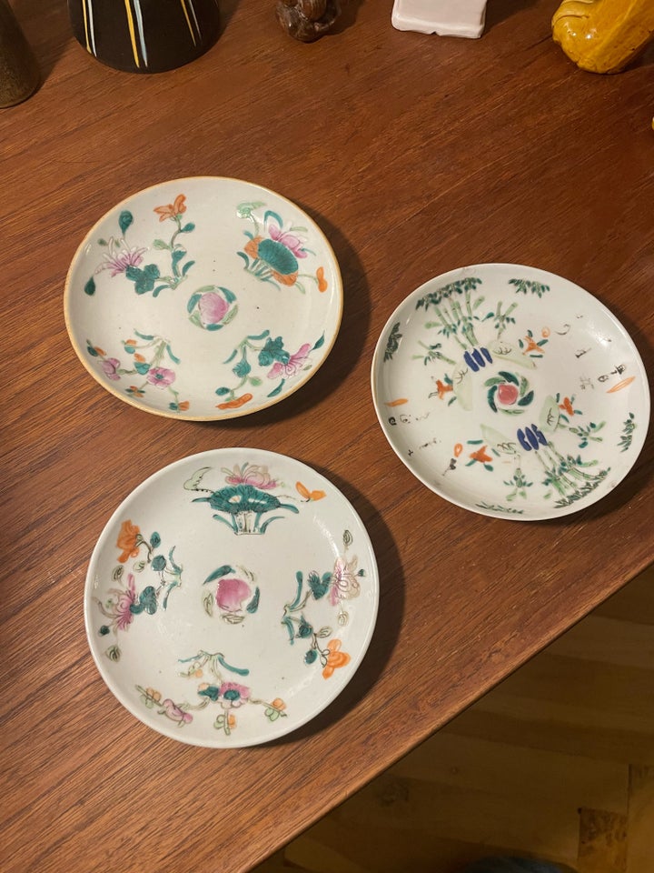 Antikke tallerkener, Porcelæn,