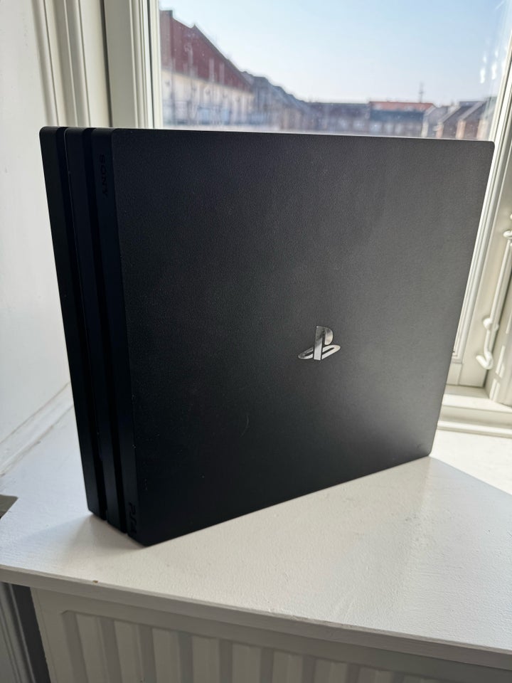 Playstation 4 Pro, 1 TB, Perfekt