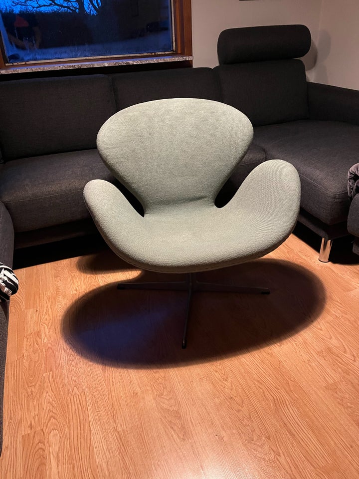 Arne Jacobsen, Svanen 3320, Lounge