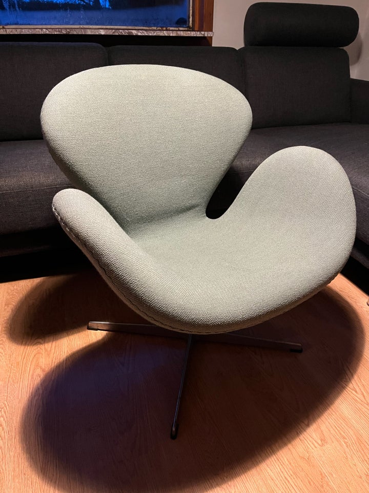 Arne Jacobsen, Svanen 3320, Lounge