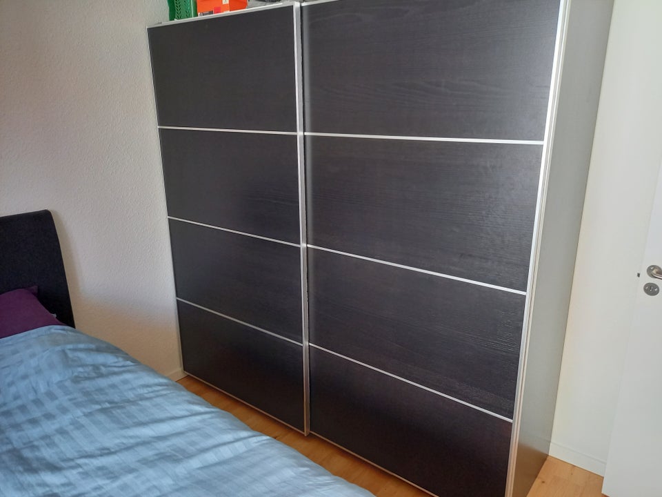 Højskab IKEA PAX b: 200 d: 58 h: 200