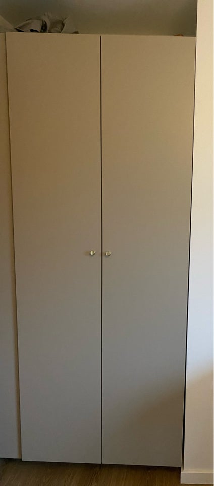 Garderobeskab, Ikea, b: 80 d: 60 h: