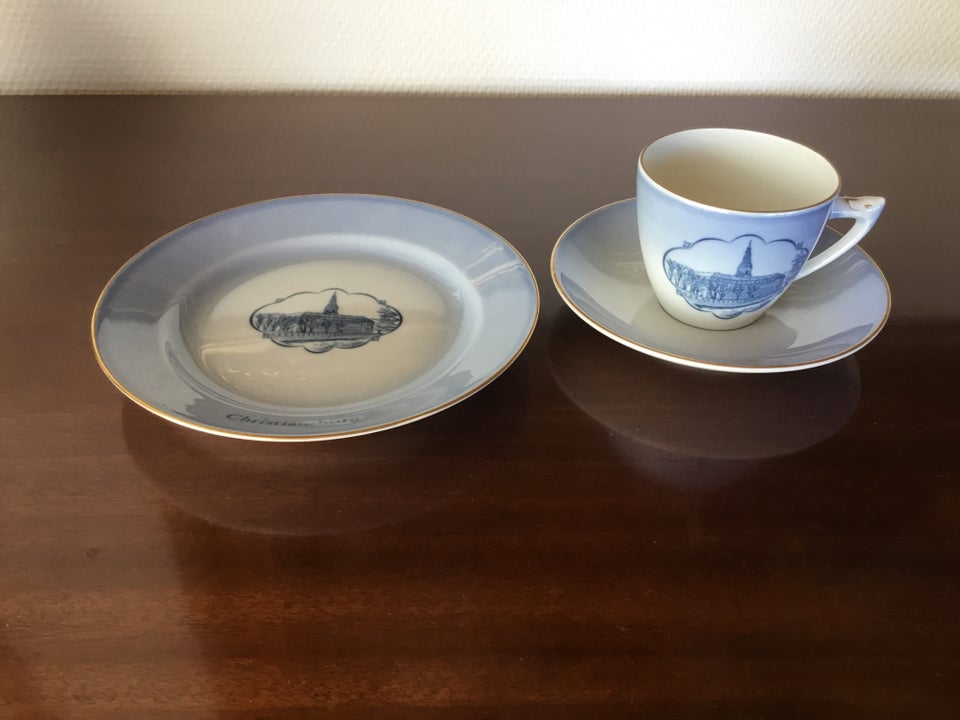 Porcelæn, Kaffestel med motiver af