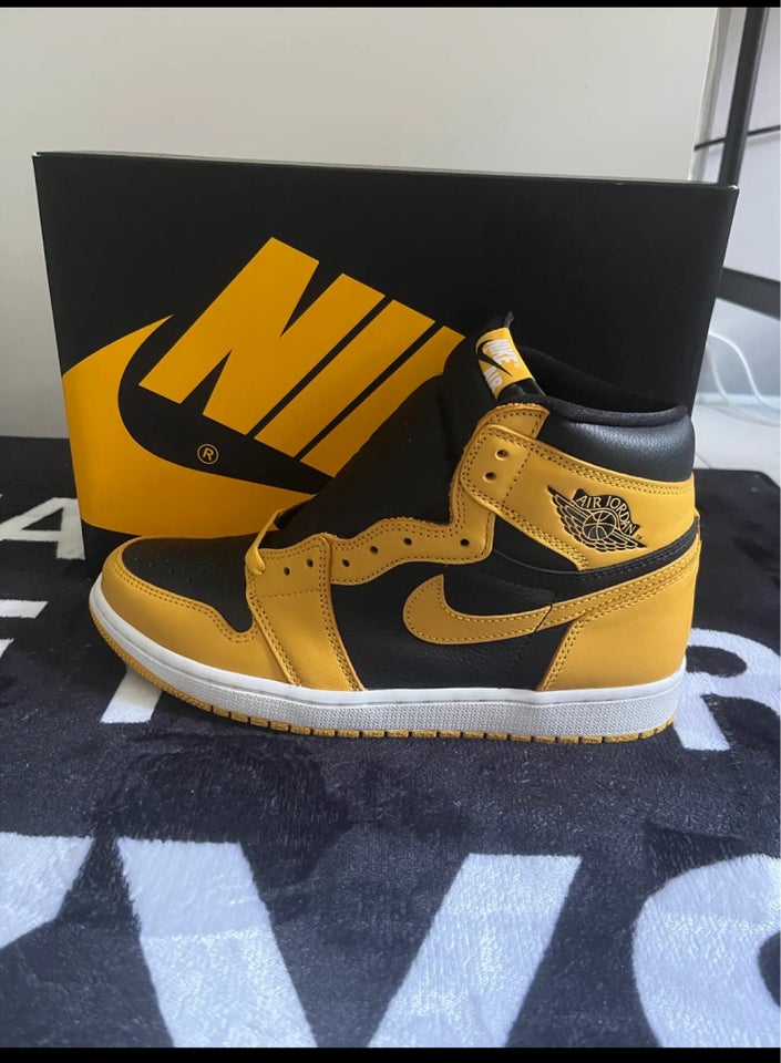 Sneakers Air Jordan 1 High str