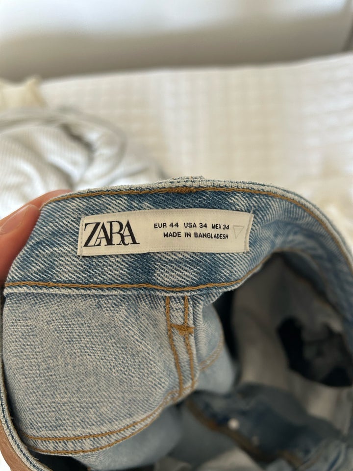 Jeans Zara str 44