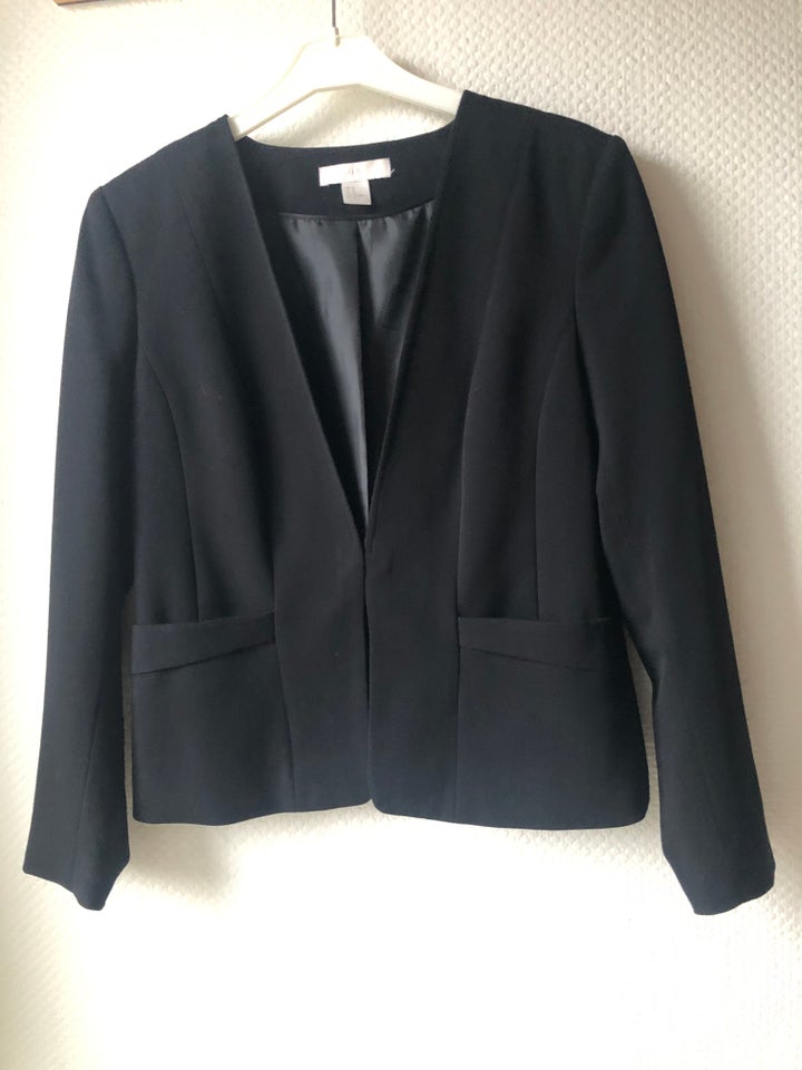 Blazer, str. 40, HM