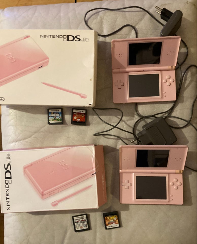 Flotte nintendo ds lite i æske,