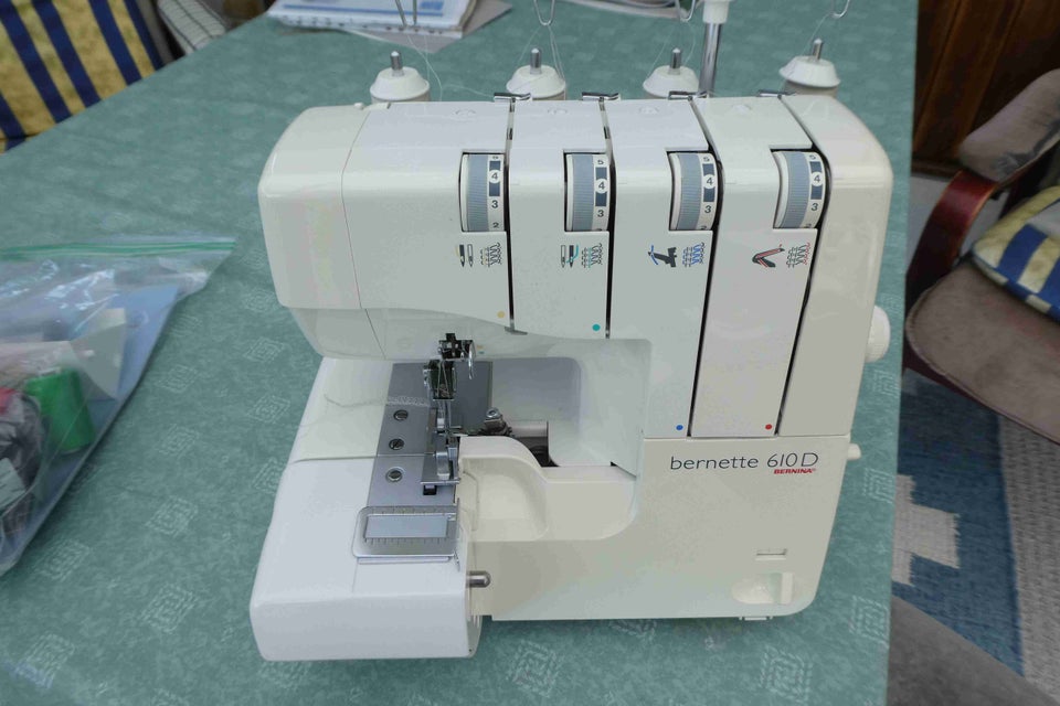 Overlocker, Bernette 610D