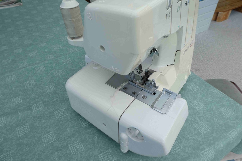 Overlocker, Bernette 610D