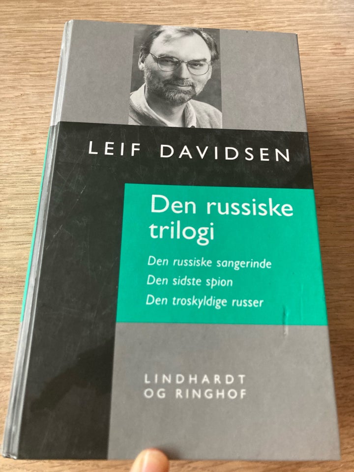 Den russiske trilogi, Leif