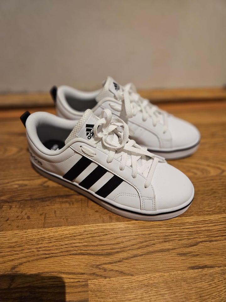 Sneakers, str. 39, Adidas