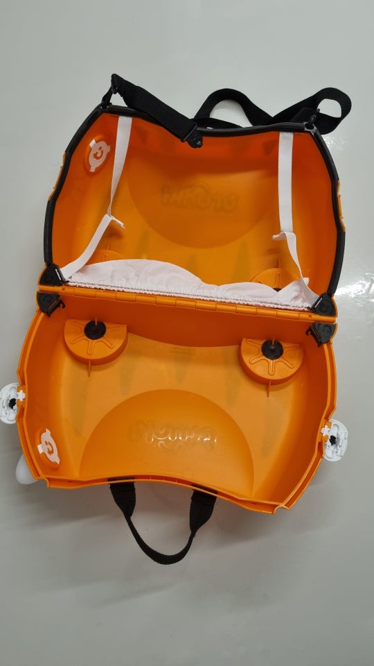 Børnekuffert, Trunki