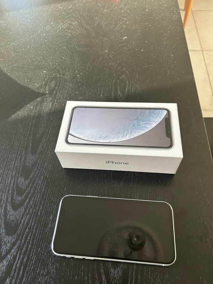 iPhone XR, 64 GB, hvid