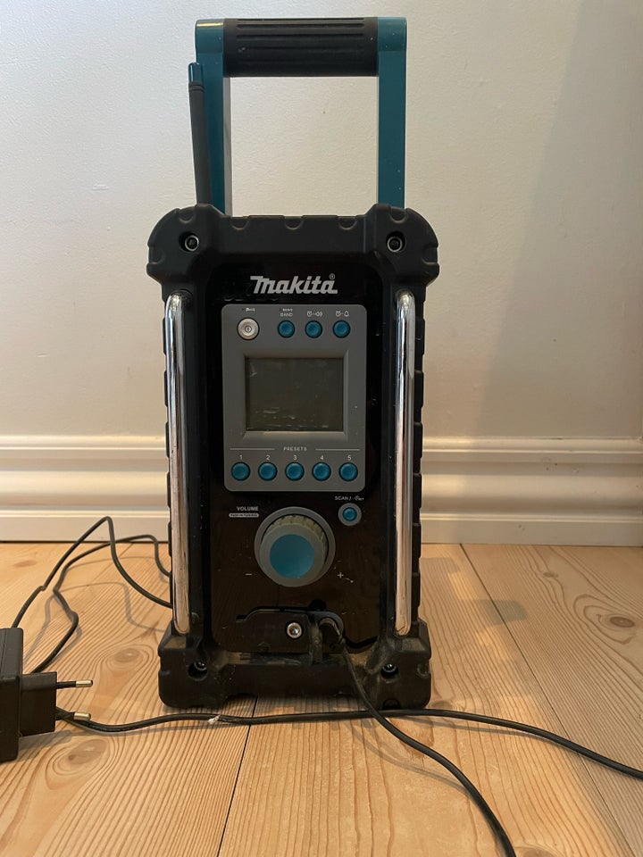 Anden radio, Andet, Makita