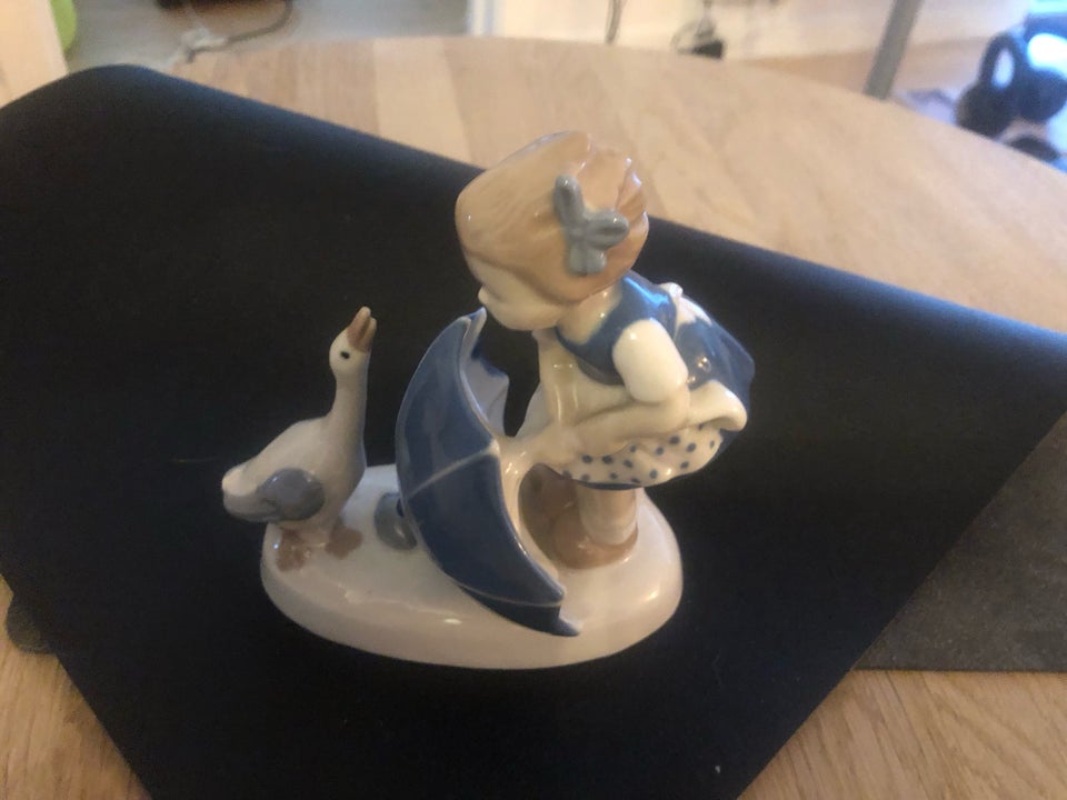 Porcelæn, Sød porcelæn figur ,