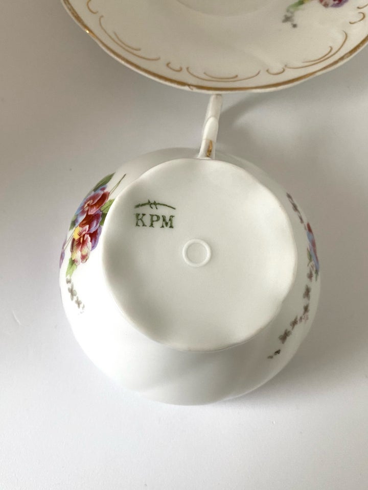 Porcelæn Kop og underkop  KPM