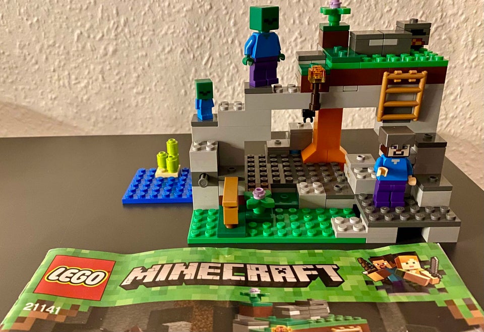 Lego Minecraft, 21141