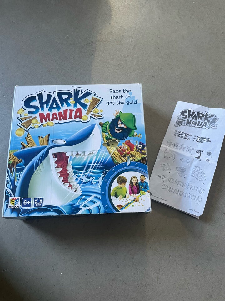 Shark Mania, Familie,