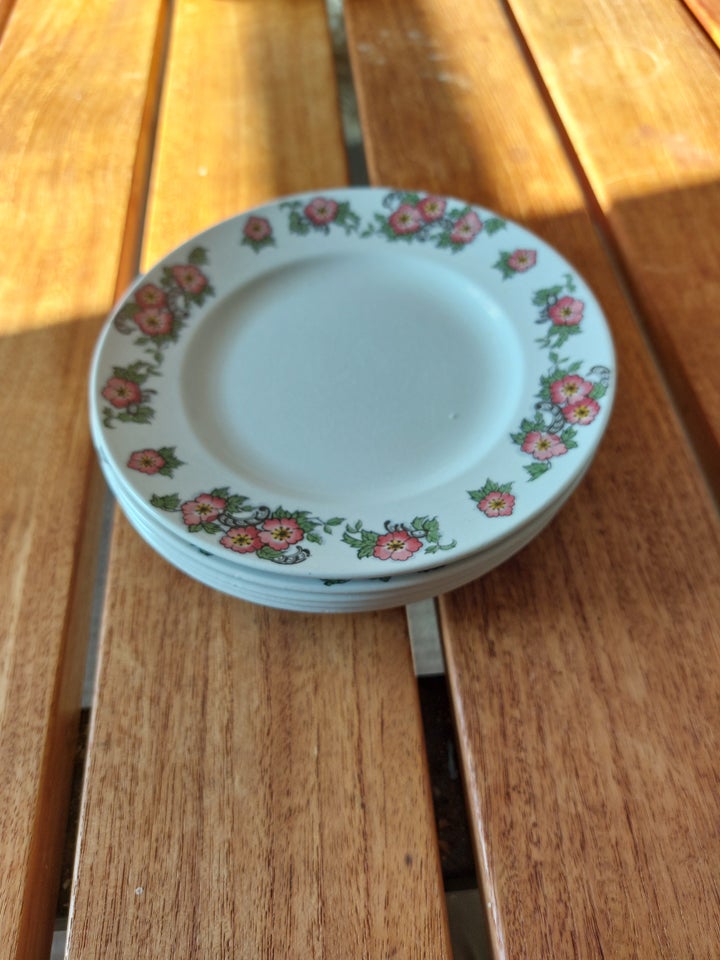 Porcelæn Tallerkener og fade