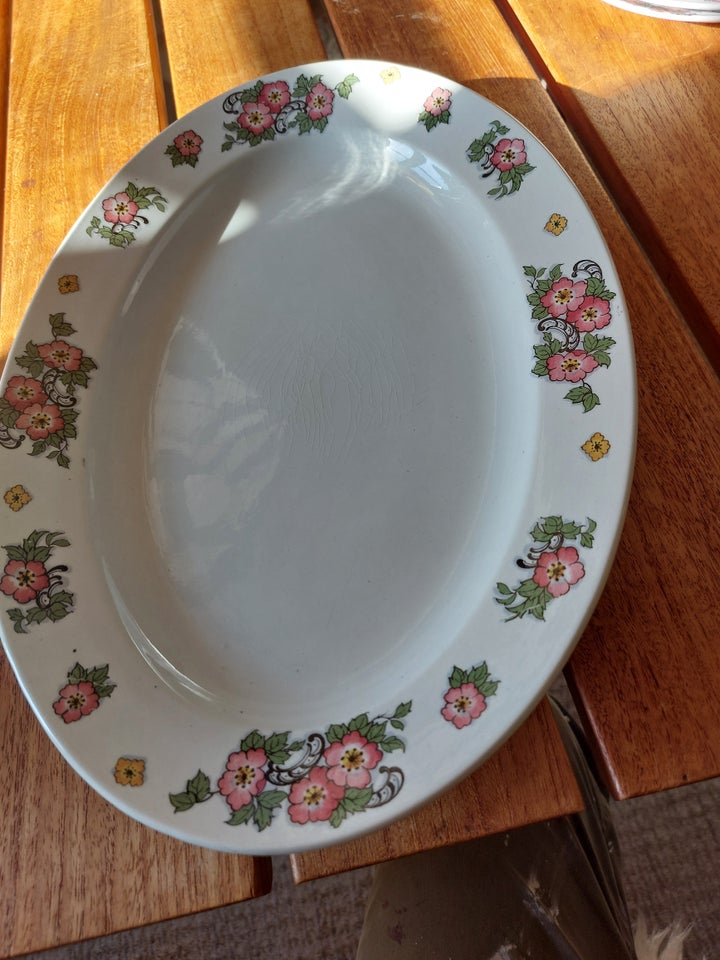 Porcelæn Tallerkener og fade