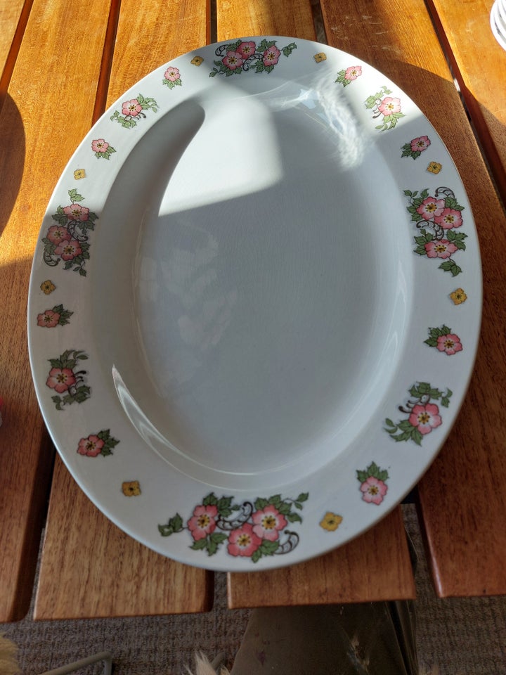 Porcelæn Tallerkener og fade