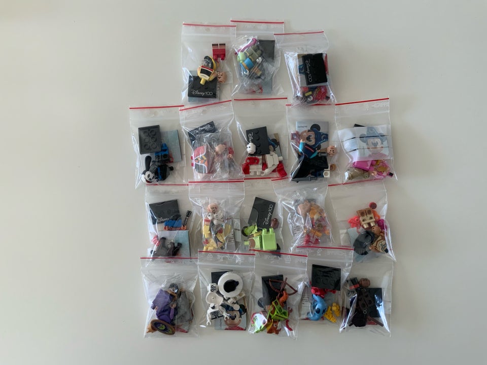 Lego Minifigures, 71038