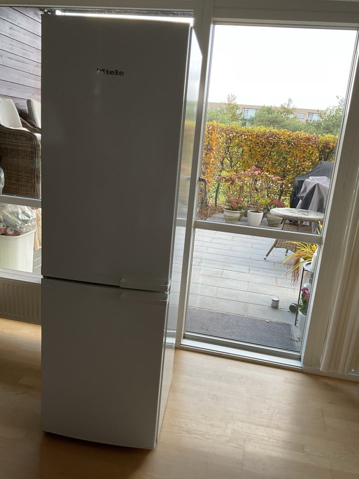 Køle/fryseskab, Miele KD 25052 WS