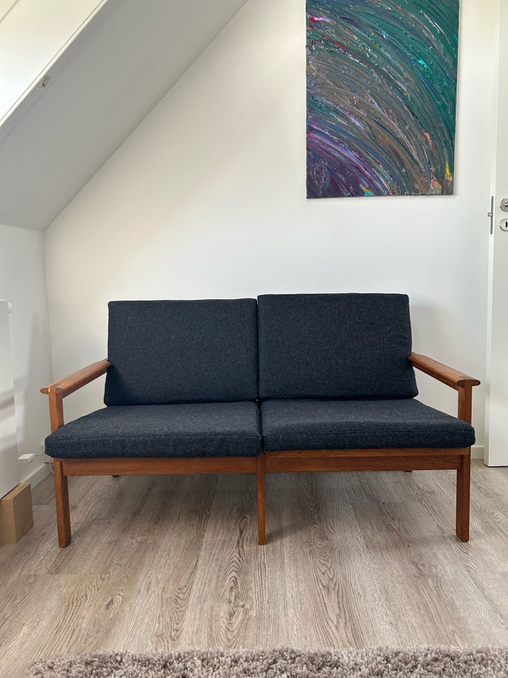 Illum Wikkelsø Capella Sofa