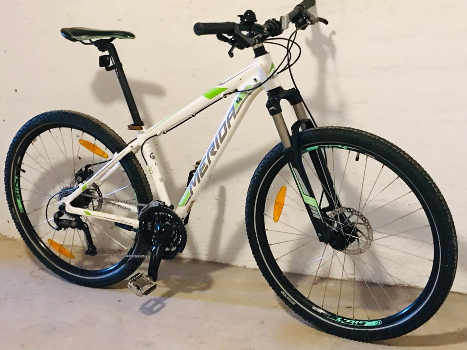 Merida, hardtail, 15 og hjul er 27,5