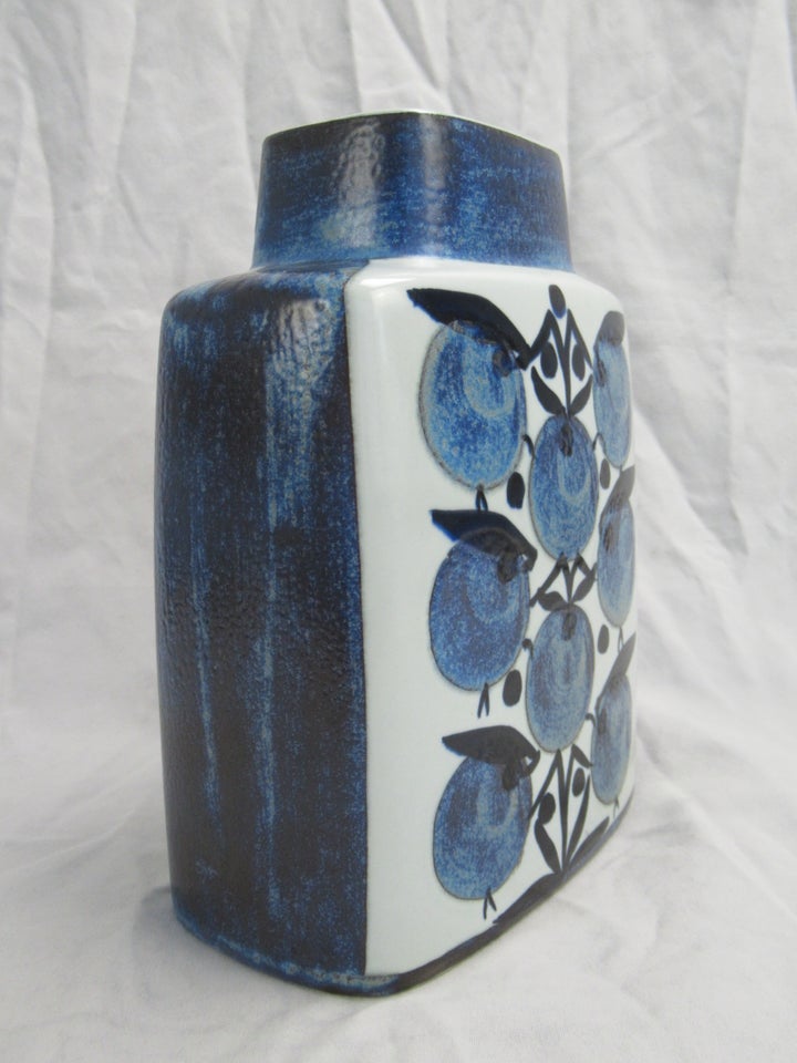 Grethe Helland Hansen Vase