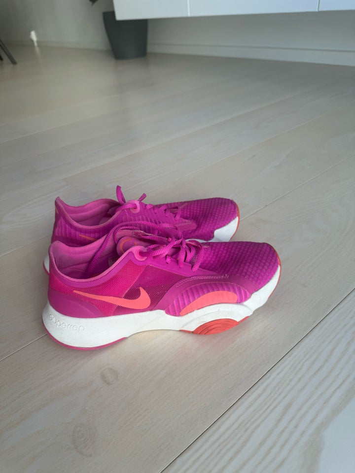 Sportssko, str. 38,5, Nike