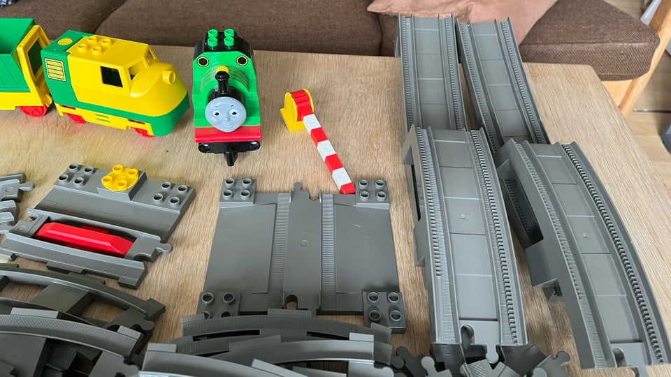 Lego Duplo tog og skinner