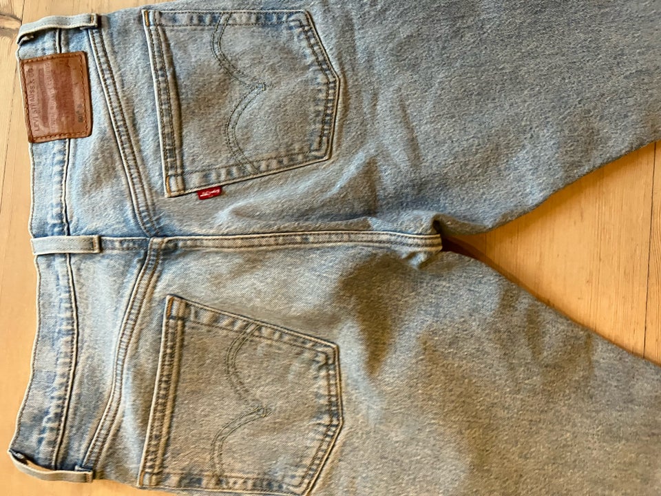 Jeans, Levis, str. 26