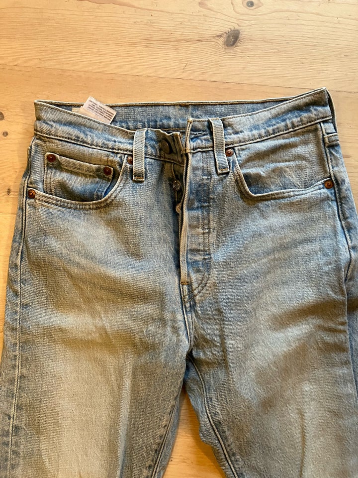 Jeans, Levis, str. 26