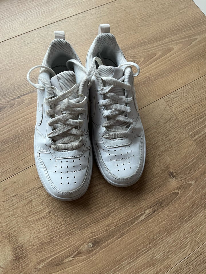 Sneakers, str. 35, Nike