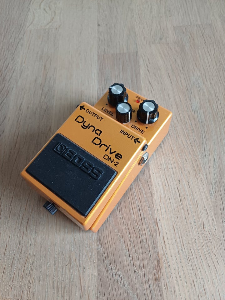 Overdrive pedal, Boss DN-2 Dyna